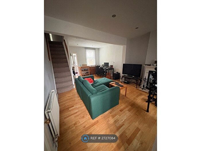 2 Bedroom Terraced House To Rent In Broadway, Didcot, OX11