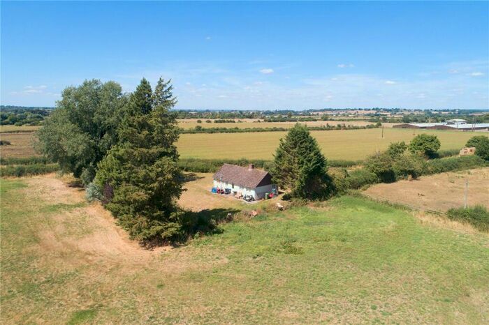 3 Bedroom Detached House For Sale In Bulkington, Devizes, Wiltshire, SN10