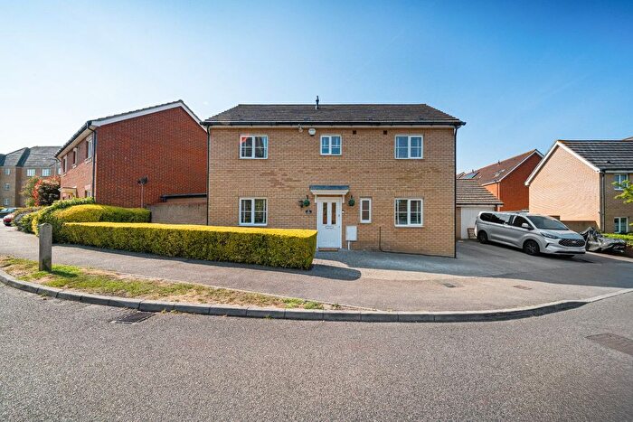 4 Bedroom Detached House For Sale In The Chimes, Hoo, Rochester, Kent, ME3