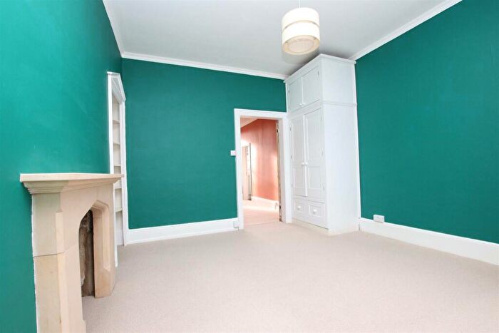 1 Bedroom Flat To Rent In Portland Place, Lansdown, BA1