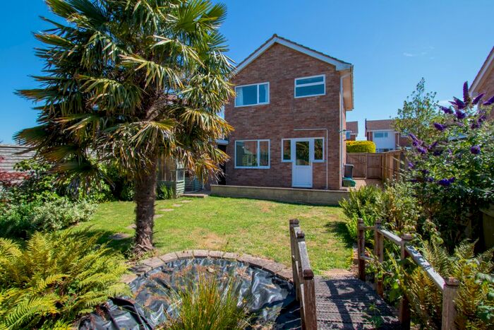 3 Bedroom Detached House For Sale In Chineway Gardens, Ottery St. Mary, EX11