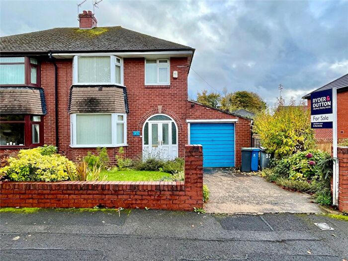 3 Bedroom Semi Detached House For Sale In Manor Road, Shaw, Oldham, Greater Manchester, OL2