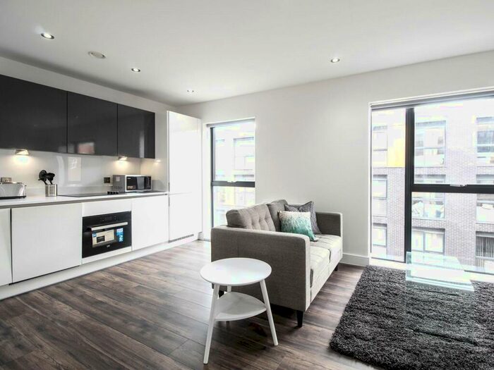 1 Bedroom Apartment To Rent In Regency Place, Parade, Birmingham, B1