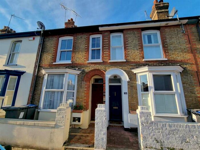 1 Bedroom Apartment To Rent In Regent Street, Whitstable, CT5