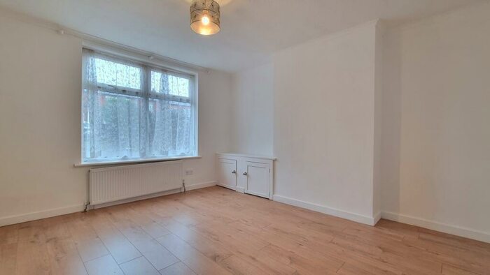 3 Bedroom End Of Terrace House To Rent In Short Heath Road, Erdington, B23