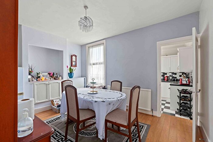 2 Bedroom Terraced House To Rent In Regent Road, Gillingham, ME7