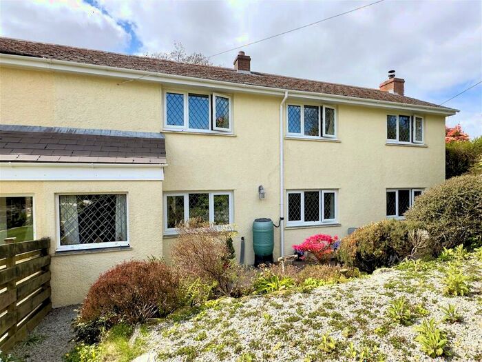 3 Bedroom Semi-Detached House For Sale In Advent, Camelford, PL32