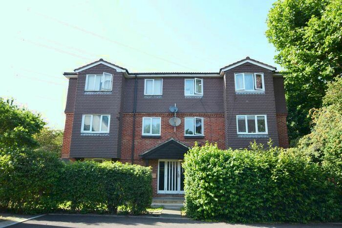 1 Bedroom Flat To Rent In Agate Close, Beckton, London, E16