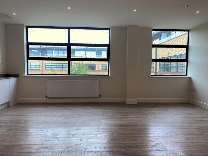 Studio To Rent In Heron Drive, Slough, SL3