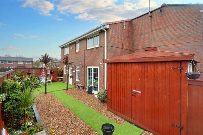 3 Bedroom End Of Terrace House For Sale In Sussex Place, Leeds, West Yorkshire, LS10