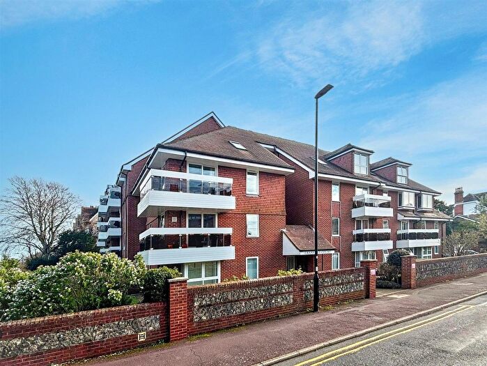 1 Bedroom Flat For Sale In Granville Road, Eastbourne, BN20