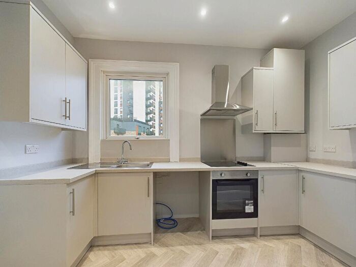 1 Bedroom Flat To Rent In Hare Street, London, Greater London, SE18