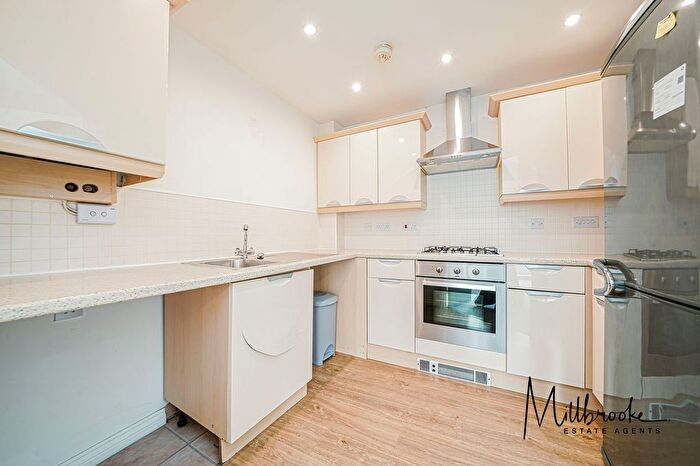 2 Bedroom Flat For Sale In Everside Close, Worsley, M28