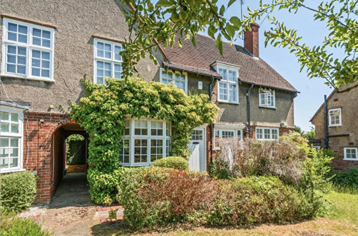 2 Bedroom Terraced House To Rent In Midholm, Hampstead Garden Suburb, NW11