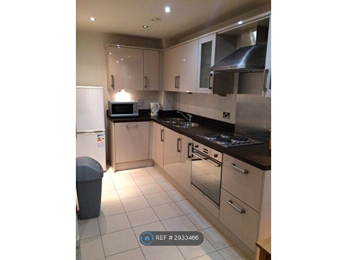 Studio To Rent In Masshouse Plaza, Birmingham, B5