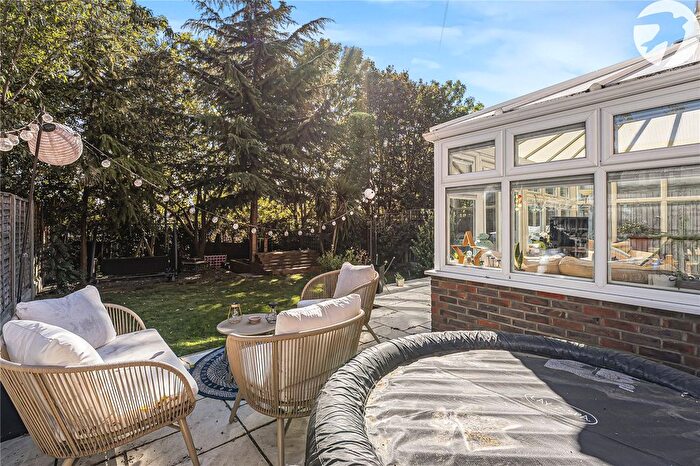 4 Bedroom End Terrace House For Sale In High Trees, Dartford, Kent, DA2