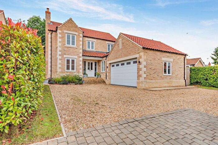 4 Bedroom Detached House For Sale In Glen Road, Castle Bytham, Grantham, NG33