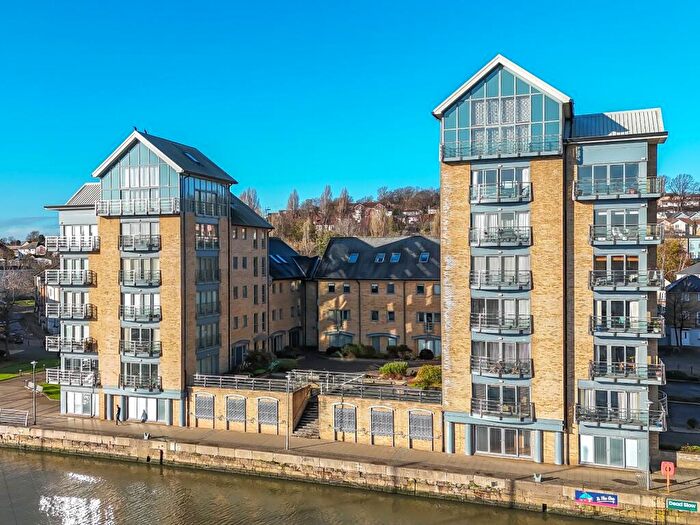 1 Bedroom Apartment For Sale In Estuary House, Port Marine, Portishead, North Somerset, BS20
