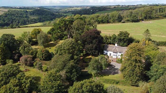 6 Bedroom Detached House For Sale In Chawleigh, EX18