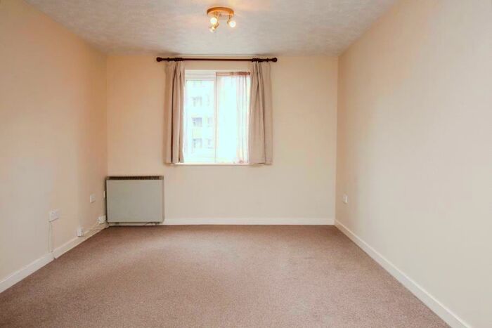 2 Bedroom Apartment To Rent In Somerset Street - City Centre, BS1