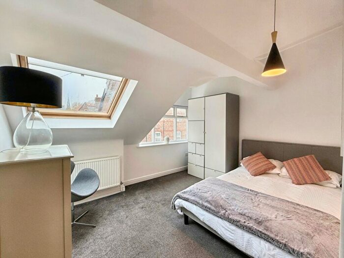 3 Bedroom Town House For Sale In Trafford Road, Alderley Edge, SK9