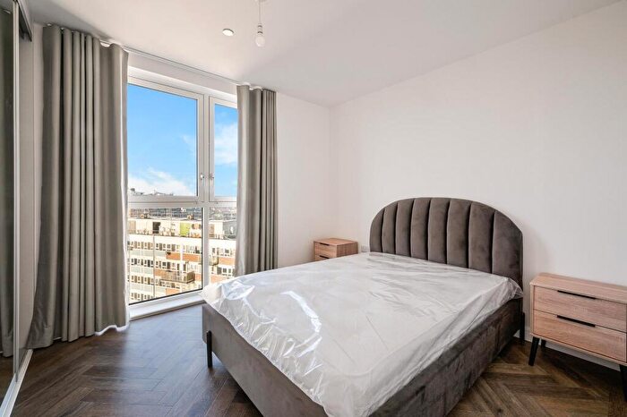 2 Bedroom Apartment To Rent In Orwell House, North West Quarter, Carlton Vale, NW6