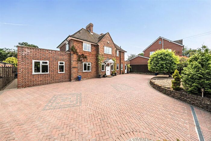4 Bedroom Detached House For Sale In West Coker Road, Yeovil, BA20