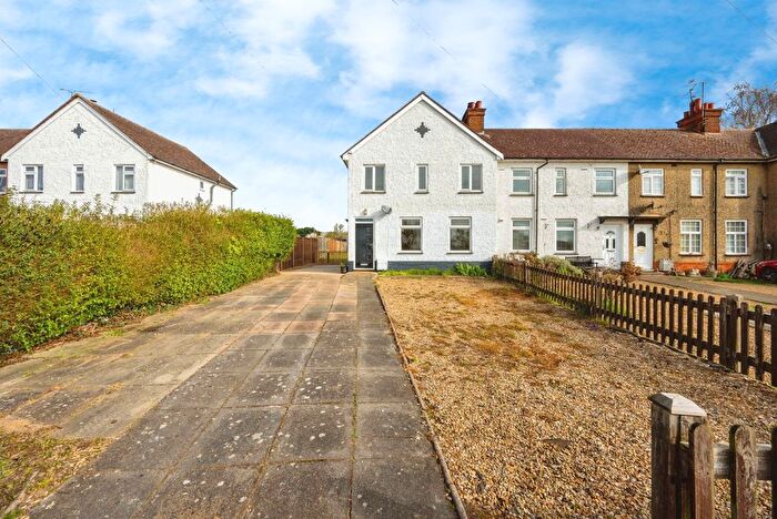 3 Bedroom End Of Terrace House For Sale In Radwell Road, Milton Ernest, Bedford, Bedfordshire, MK44