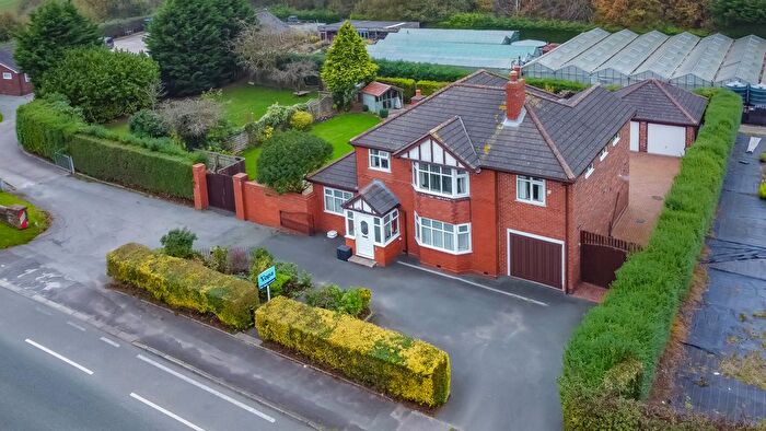 4 Bedroom Detached House For Sale In Warrington Road, Bold Heath, Widnes, WA8