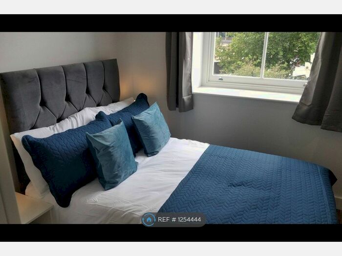 Studio To Rent In The Webberley, Stoke-On-Trent ST1