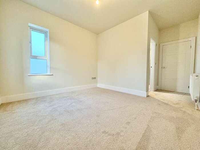 4 Bedroom Detached House For Sale In The Glade, Grimsby, DN34