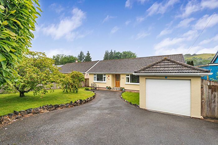 2 Bedroom Detached Bungalow For Sale In Old Totnes Road, Buckfastleigh, TQ11