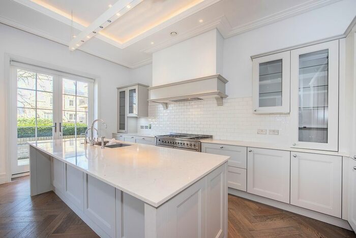 4 Bedroom End Of Terrace House To Rent In Wimbledon Hill Park, London, SW20