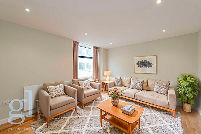 2 Bedroom Flat To Rent In Ridgmount Street, Bloomsbury, WC1E