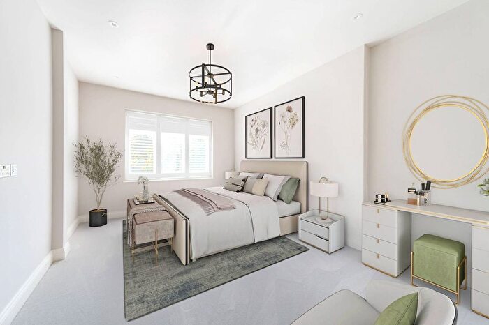 5 Bedroom Detached House For Sale In Rowdon Avenue, Willesden, London, NW10