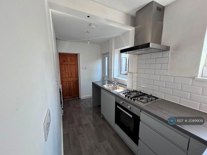 2 Bedroom Terraced House To Rent In Brierley Cottages, Sutton-In-Ashfield, NG17