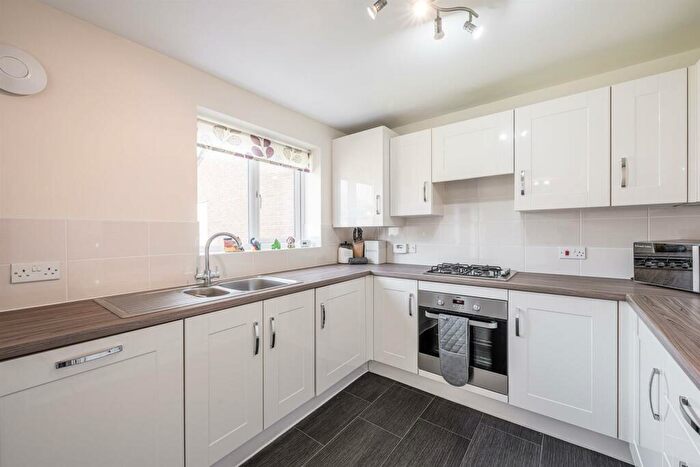 4 Bedroom Detached House For Sale In The Crossing, Kingswinford, DY6