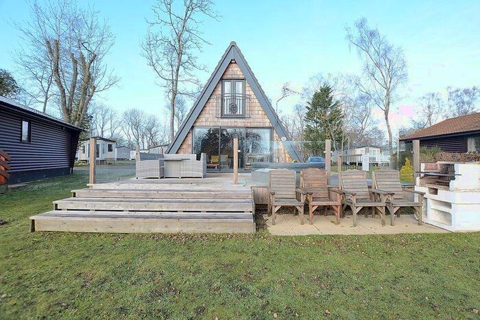 2 Bedroom Park Home For Sale In Widgeon, Duck Lake, Tattershall Lakes Country Park, Tattershal, LN4