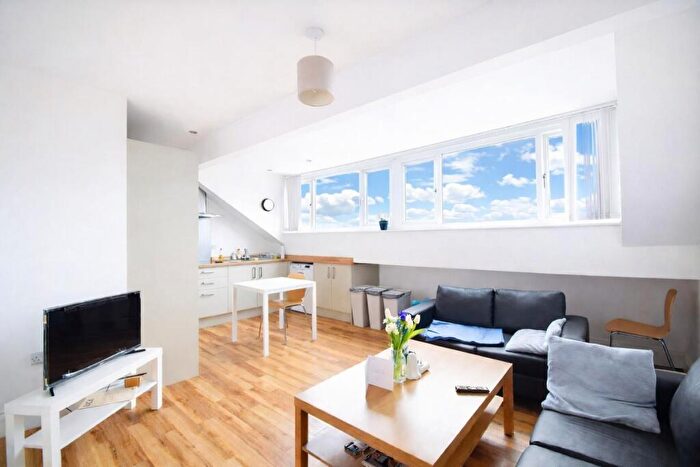 2 Bedroom Flat To Rent In Harcourt Road, Sheffield, S10