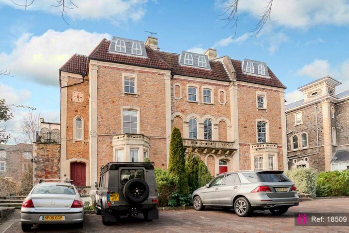 2 Bedroom Apartment To Rent In - Oakfield Grove, Bristol, BS8