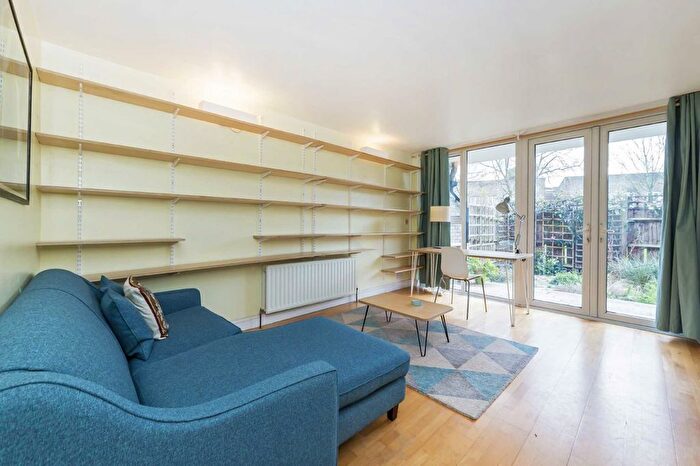 1 Bedroom Flat To Rent In Loats Road, Brixton Hill, SW2