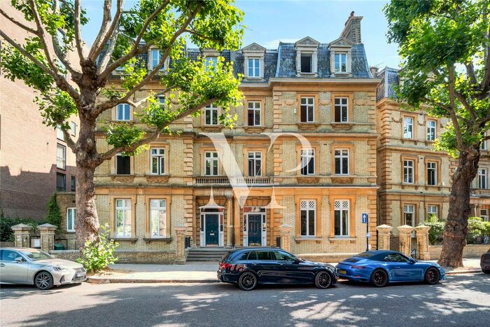 3 Bedroom Flat To Rent In Addison Road, Holland Park, W14
