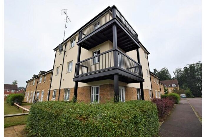 2 Bedroom Apartment To Rent In Conifer Close, IP28