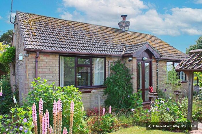 2 Bedroom Detached Bungalow For Sale In Navigation Lane, Caistor, LN7