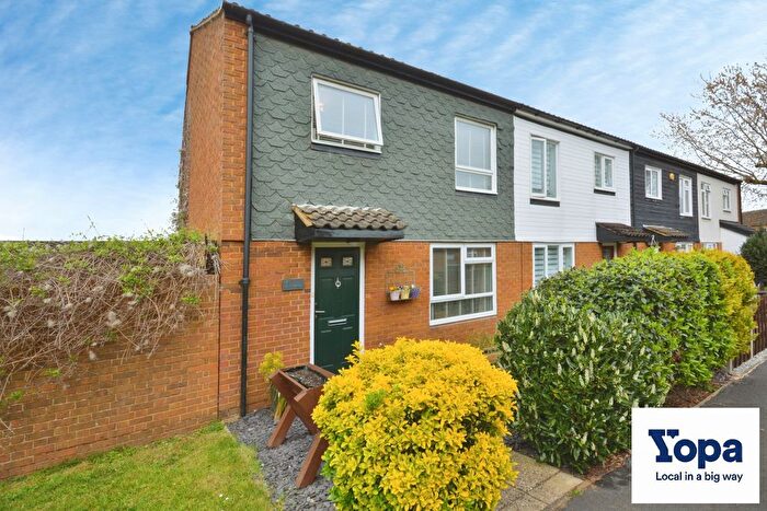 3 Bedroom Detached House For Sale In Hamels Drive, Hertford, SG13