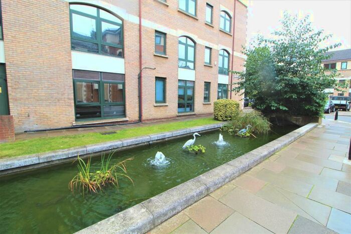 1 Bedroom Apartment To Rent In Kensington House, Corner Hall, Hemel Hempstead, Hertfordshire, HP3