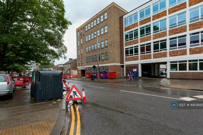 1 Bedroom Flat To Rent In Howard Street, Bedford, MK40