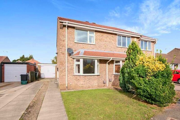 2 Bedroom Semi-Detached House To Rent In Middle Banks, Wigginton, York, YO32