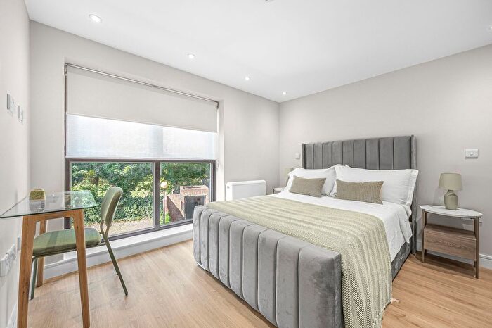 1 Bedroom Flat To Rent In Onega Gate, Surrey Quays, SE16