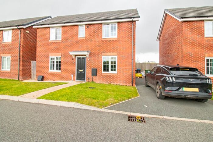 3 Bedroom Detached House For Sale In Paul Callan Drive, Ellesmere Port, Cheshire, CH66